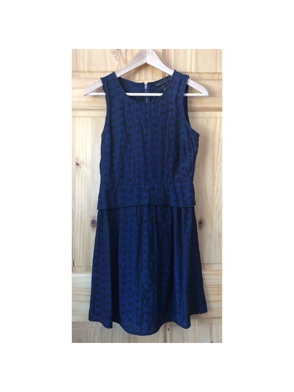 𝅺MARC by Marc Jacobs sleeveless eyelet dress size 0